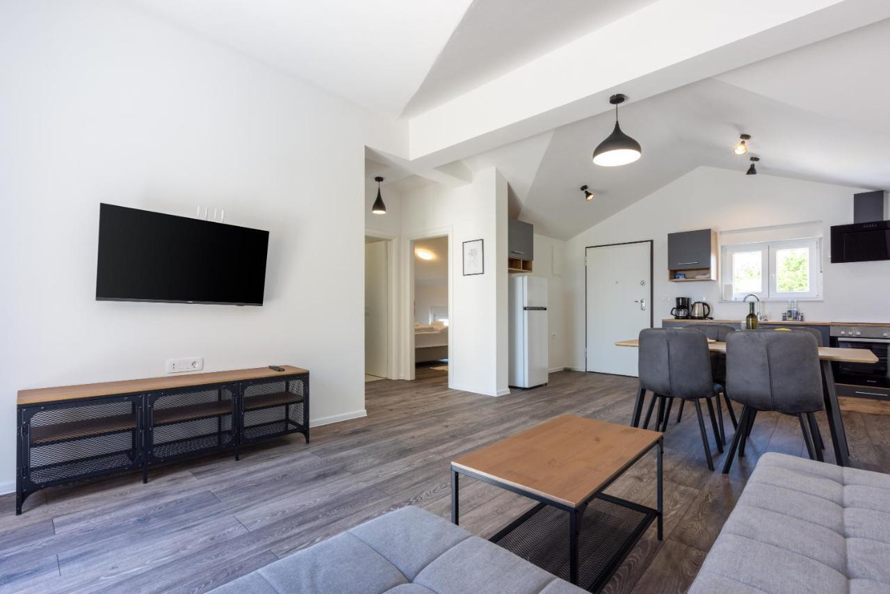 Luxury Apartments Lovorka 3 & 4***/**** Selce Exterior foto